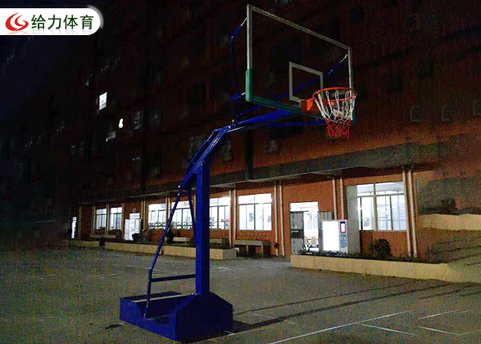 箱式籃球架