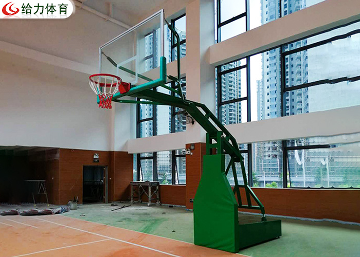 籃球架