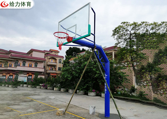 籃球架
