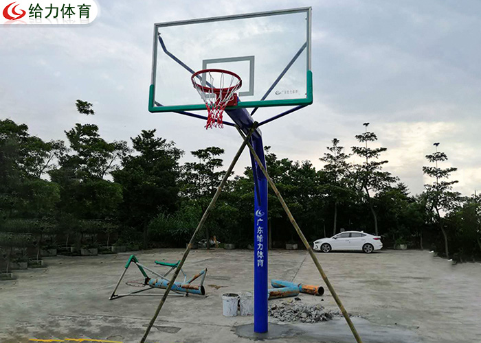 籃球架