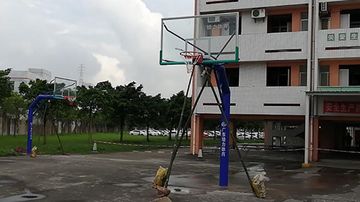 圓管籃球架
