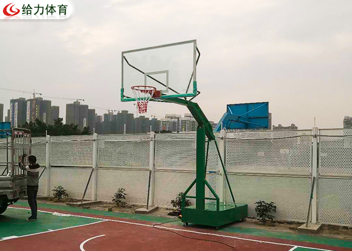 籃球架